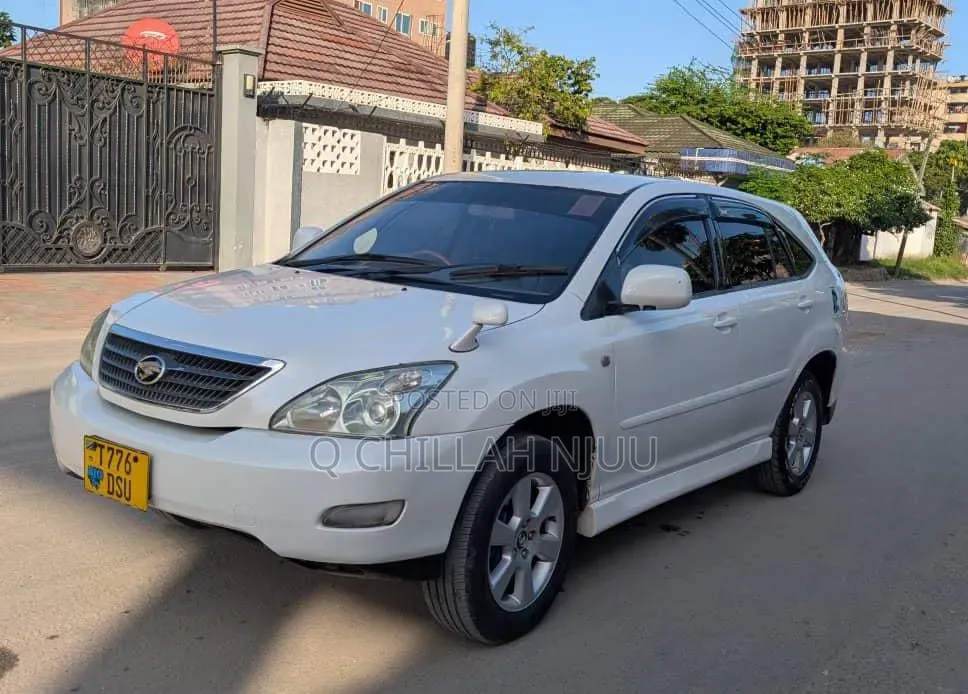 Toyota Harrier 2005 White