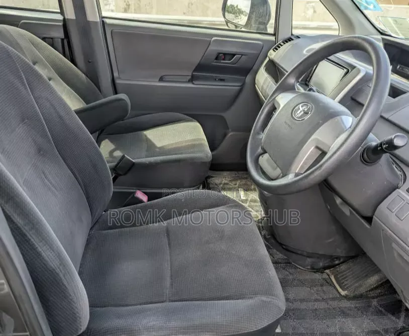 Toyota Noah 2008 Matt Black