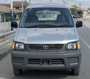 Toyota LiteAce Noah 2001 Silver