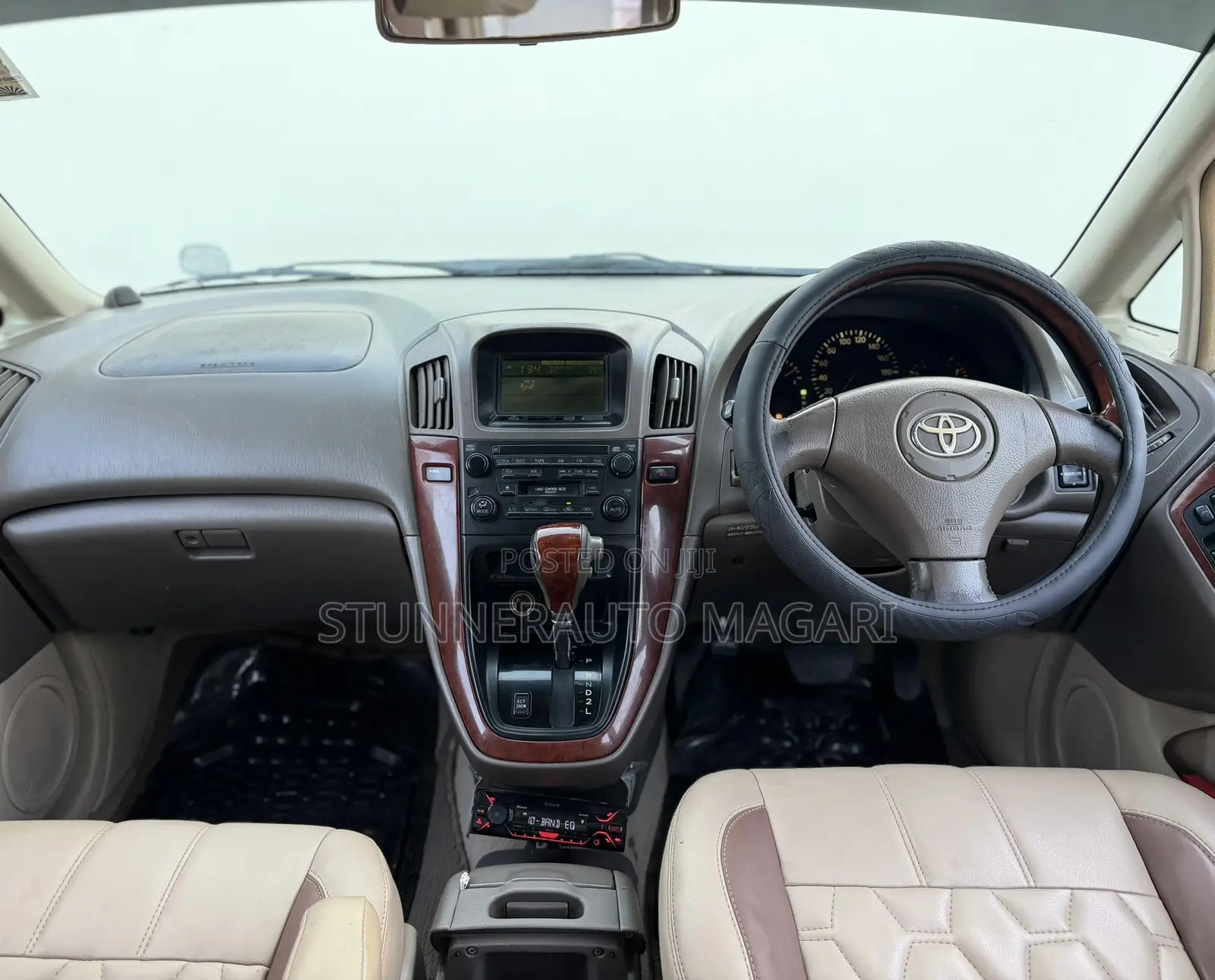 Toyota Harrier 2001 White