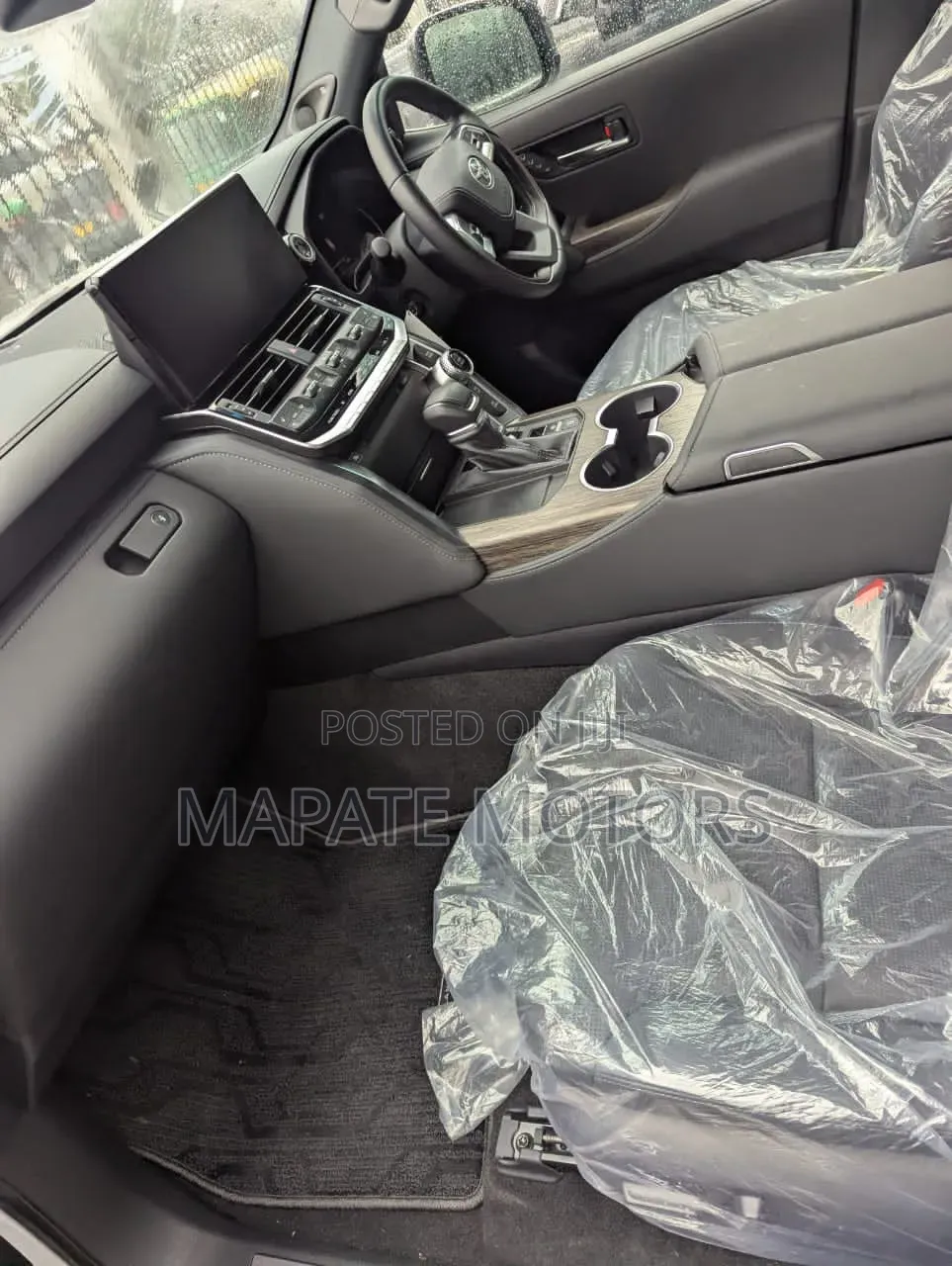 New Toyota Land Cruiser Prado 2.8 2024 White