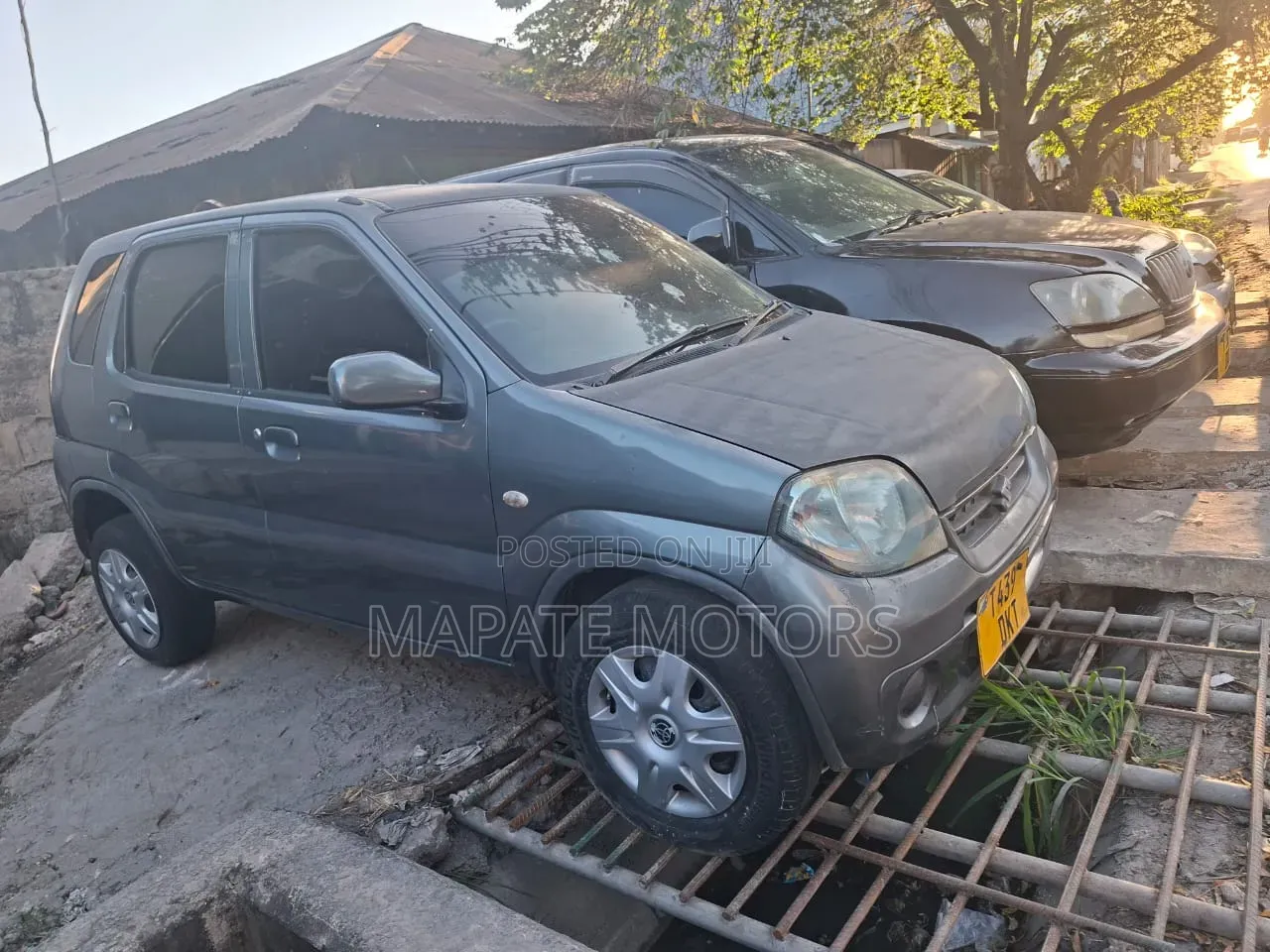 Suzuki Kei 0.7 5dr AWD 2004 Gray