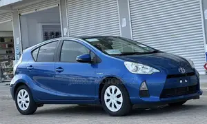 Toyota Aqua 2013 Blue