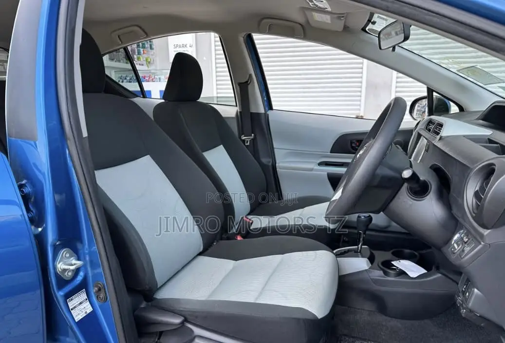 Toyota Aqua 2013 Blue