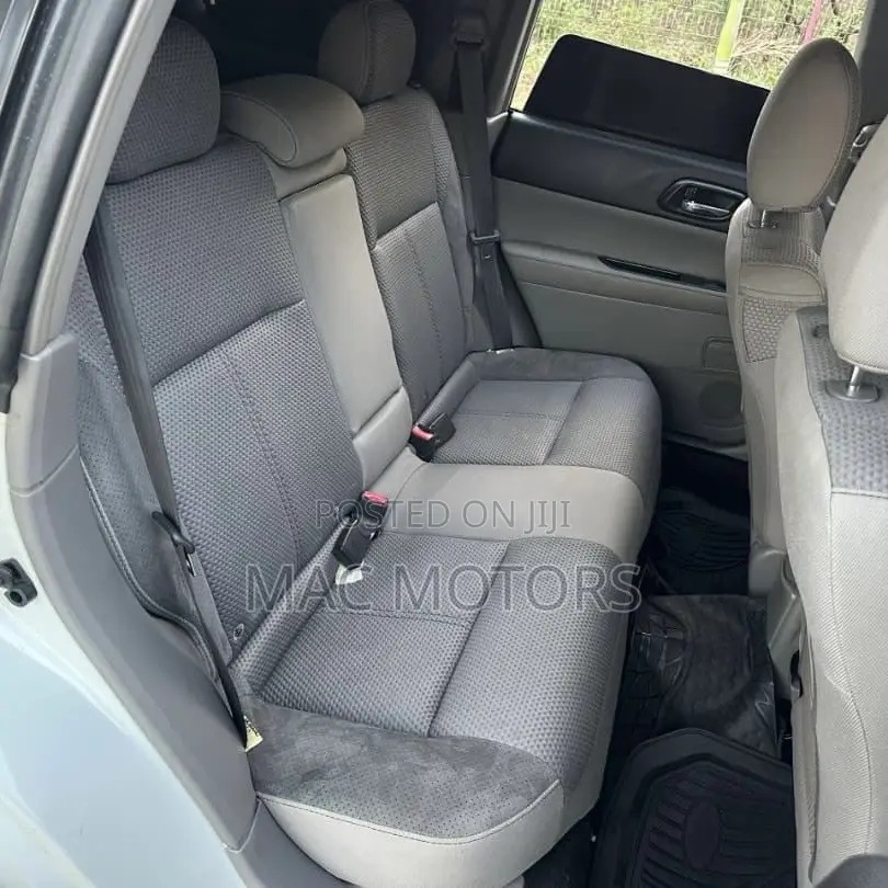 Subaru Forester 2004 White