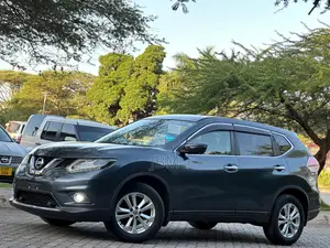 Nissan X-Trail 2.0 Petrol AWD 2016 Gray