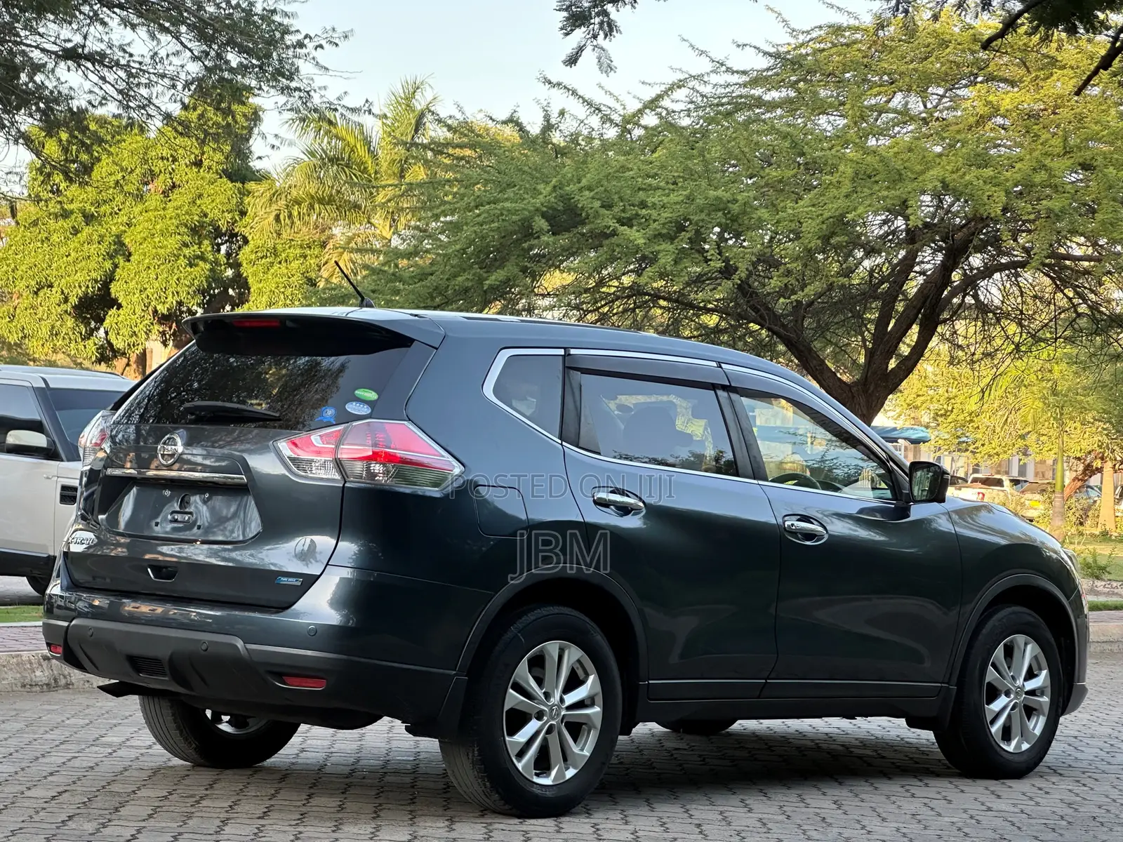 Nissan X-Trail 2.0 Petrol AWD 2016 Gray