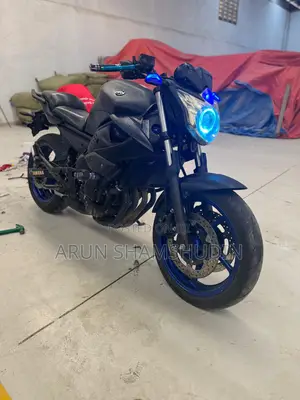 Yamaha 2015 Black