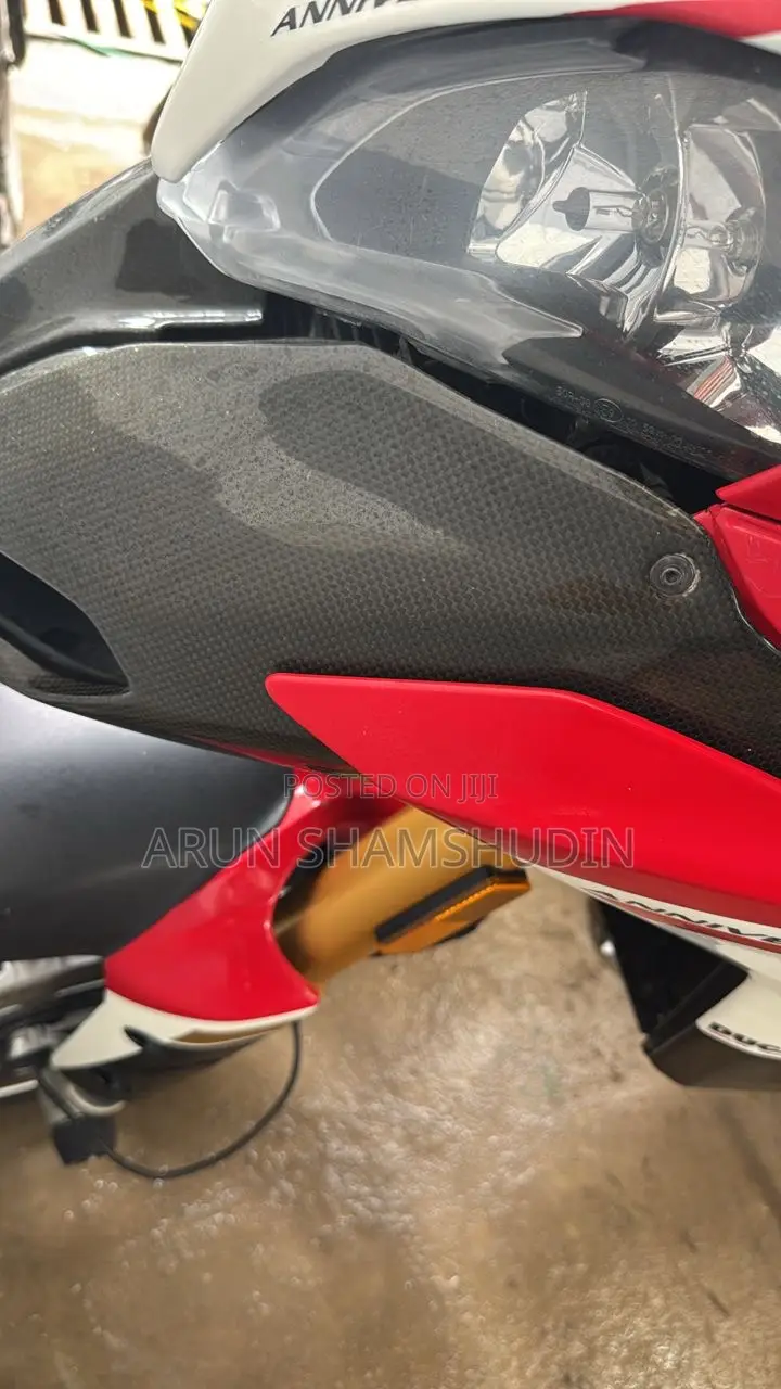 Ducati Multistrada V2 2016 Red