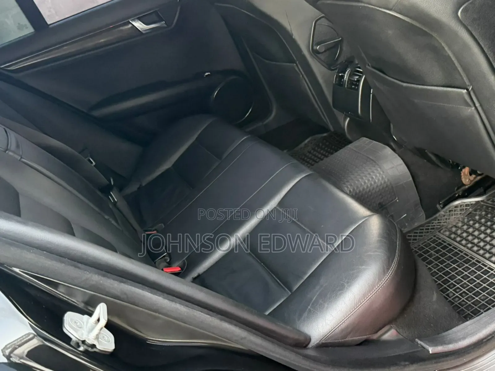 Mercedes-Benz C200 2008 Black