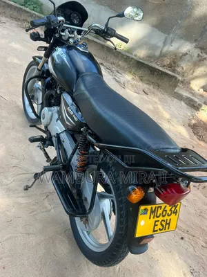 New Bajaj Boxer 125 2025 Black