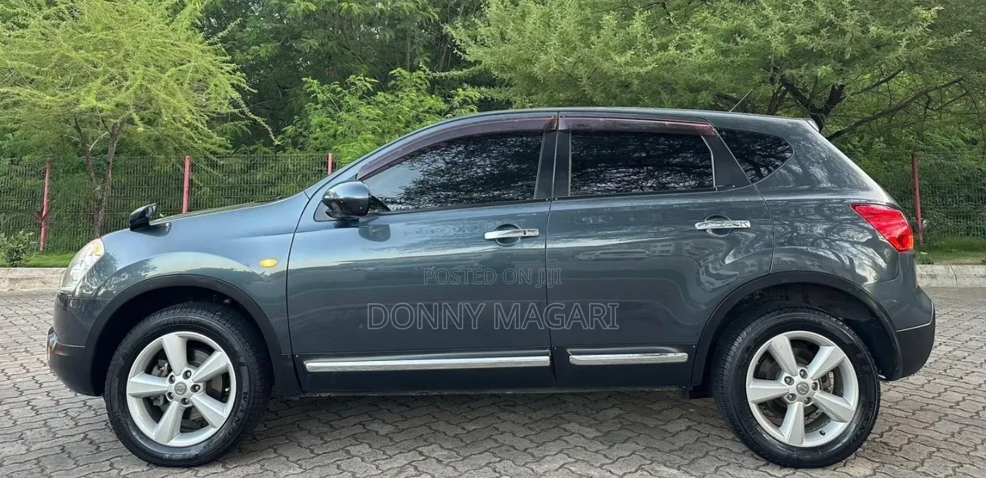Nissan Dualis 2011 Gray
