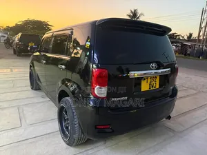 Toyota Corolla Rumion 2008 Black
