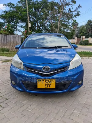 Toyota Vitz 2010 Blue