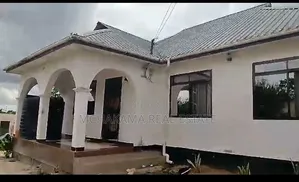 3bdrm House in Mchamaka Real Estate, Mbezi for sale