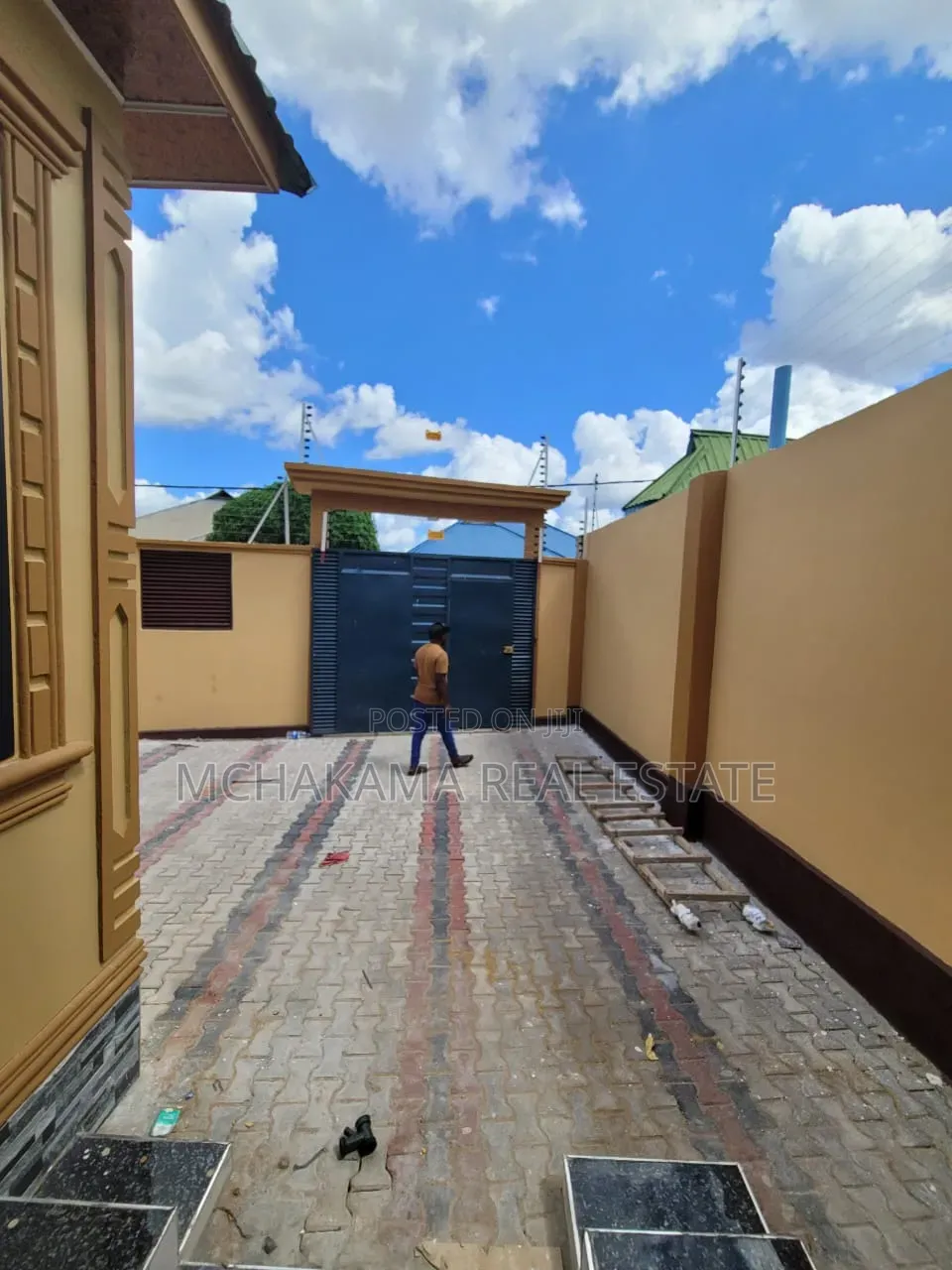 3bdrm House in Mchakama Real Estate, Chamazi for sale
