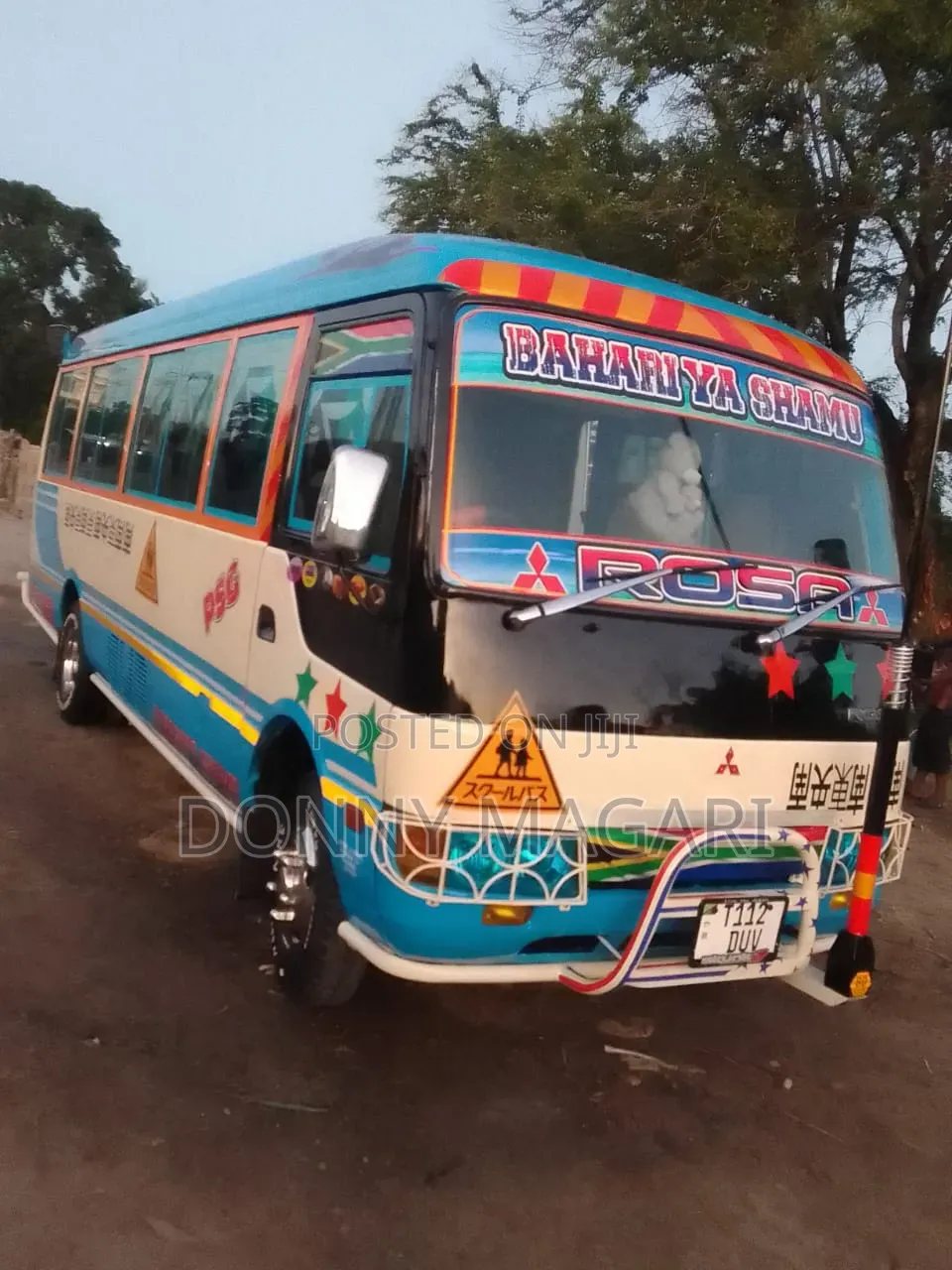 Mitsubishi Fuso Rosa 2000 White