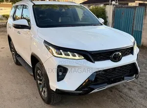 Toyota Fortuner 2023 White