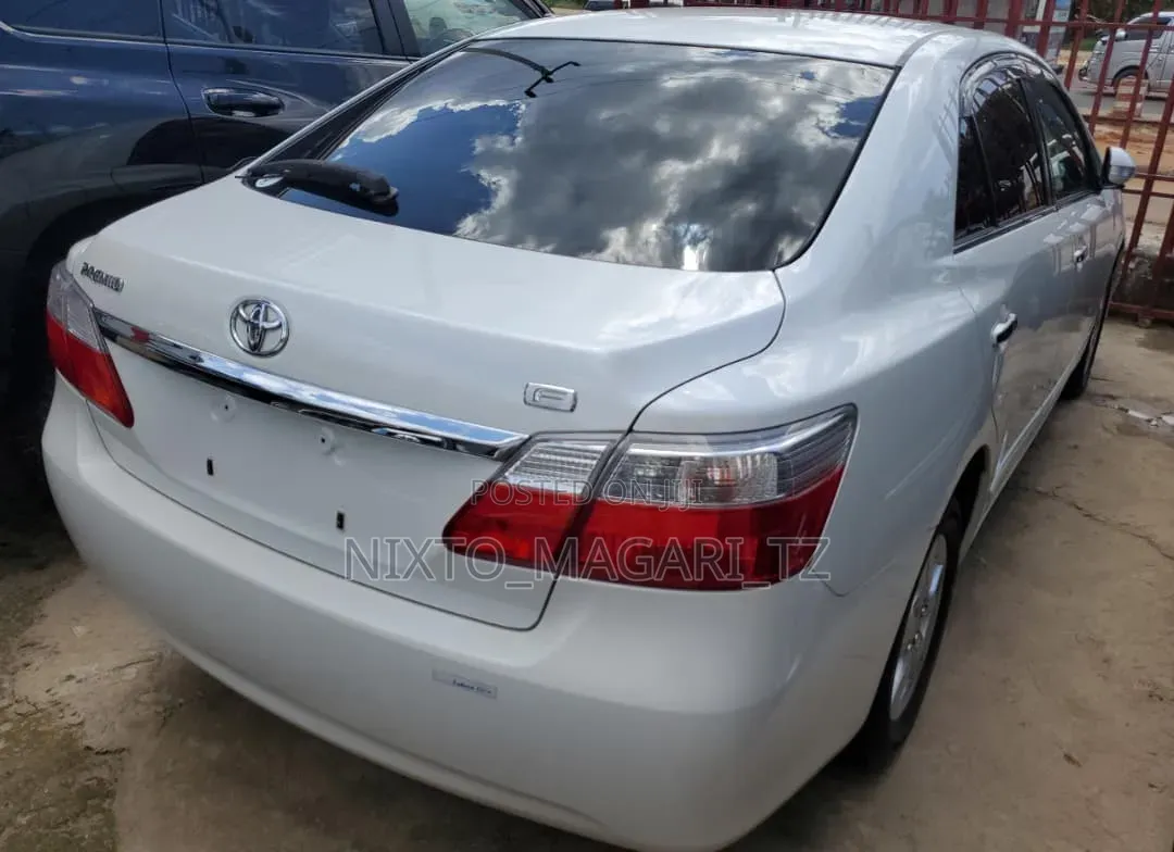 Toyota Premio 2008 White