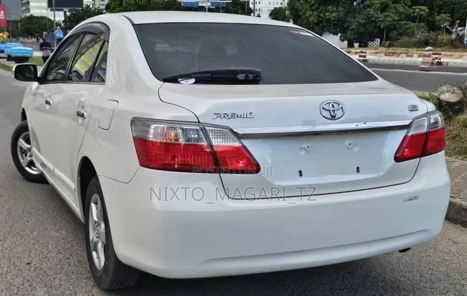 Toyota Premio 2008 White