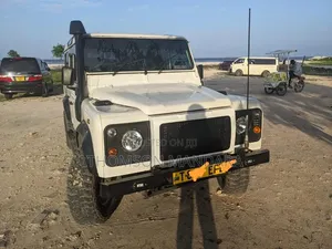Land Rover Defender 1998 White