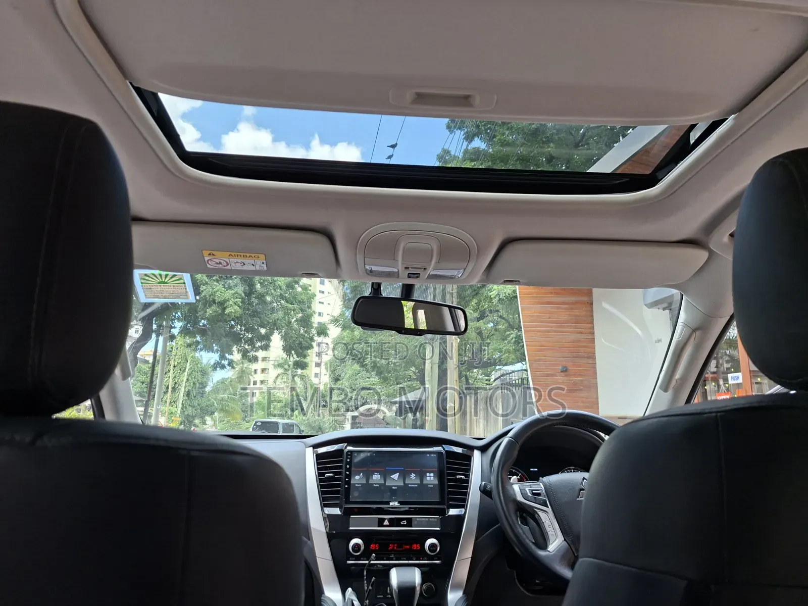 Mitsubishi Pajero 2022 Silver