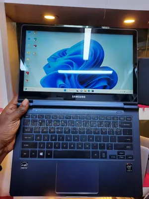Laptop Samsung Ativ Book 9 Lite 8GB Intel Core i5 SSD 256GB