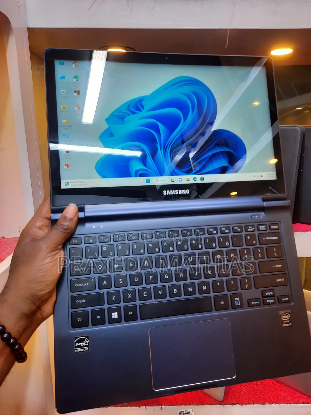Laptop Samsung Ativ Book 9 Lite 8GB Intel Core i5 SSD 256GB