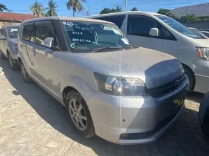 Toyota Corolla Rumion 2010 Silver