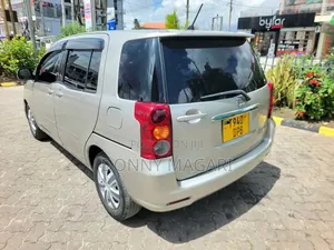 Toyota Raum 2005 Silver