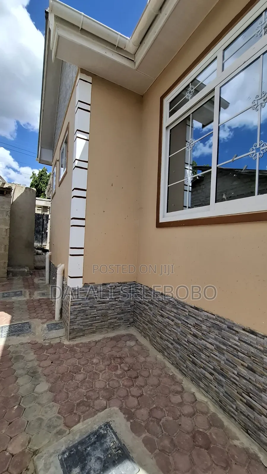 3bdrm Bungalow in Makongo Juu Ccm, Goba for sale