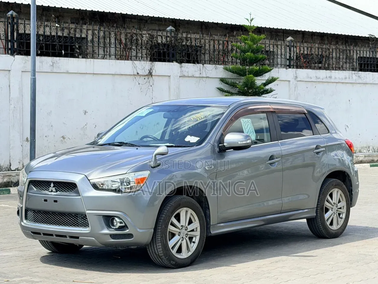 Mitsubishi RVR 2.0 2011 Gray