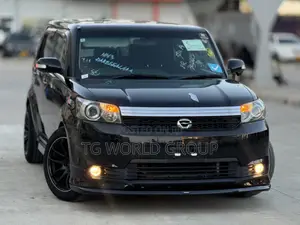 Toyota Corolla Rumion Hatchback 1.8 FWD 2011 Black
