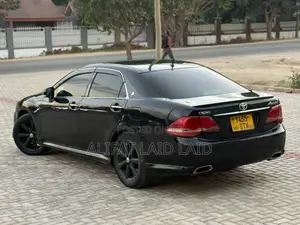 Toyota Crown 2009 Black