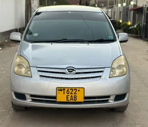 Toyota Corolla Spacio 2004