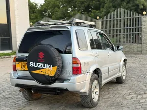 Suzuki Escudo 2006 Silver