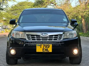 Subaru Forester 2011 Black