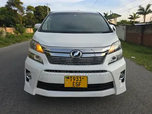 Toyota Alphard 2010 White