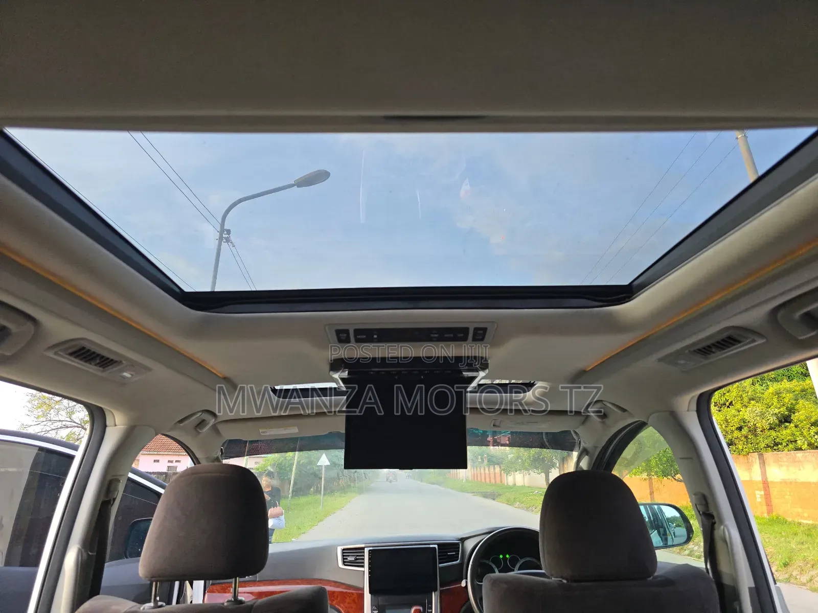 Toyota Alphard 2010 White