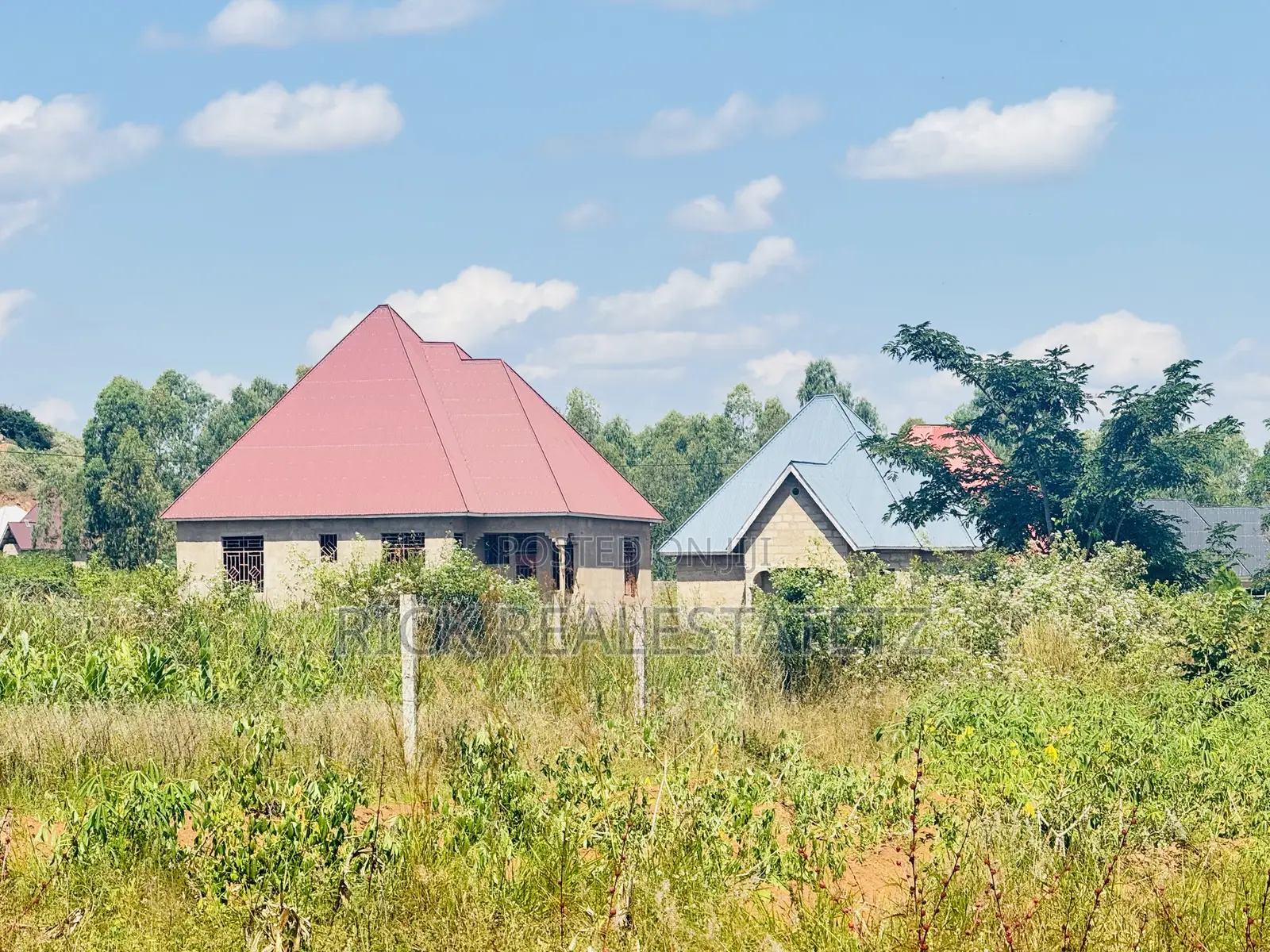Viwanja Vinauzwa Kisesa - Kanyama (Karibu Na Chuo Cha Afya City Colege