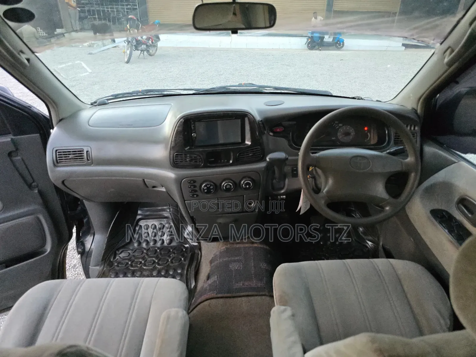 Toyota Noah 2001 Black