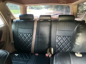 Toyota Harrier 2005 White