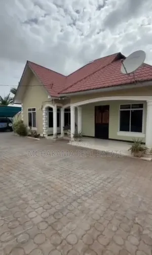 3bdrm House in Mchakama Real Estate, Kibada for sale