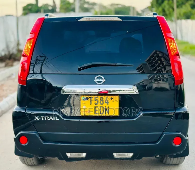 Nissan X-Trail 2.0 Automatic 2008 Black