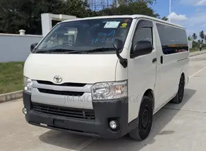 Toyota HiAce 2016 White