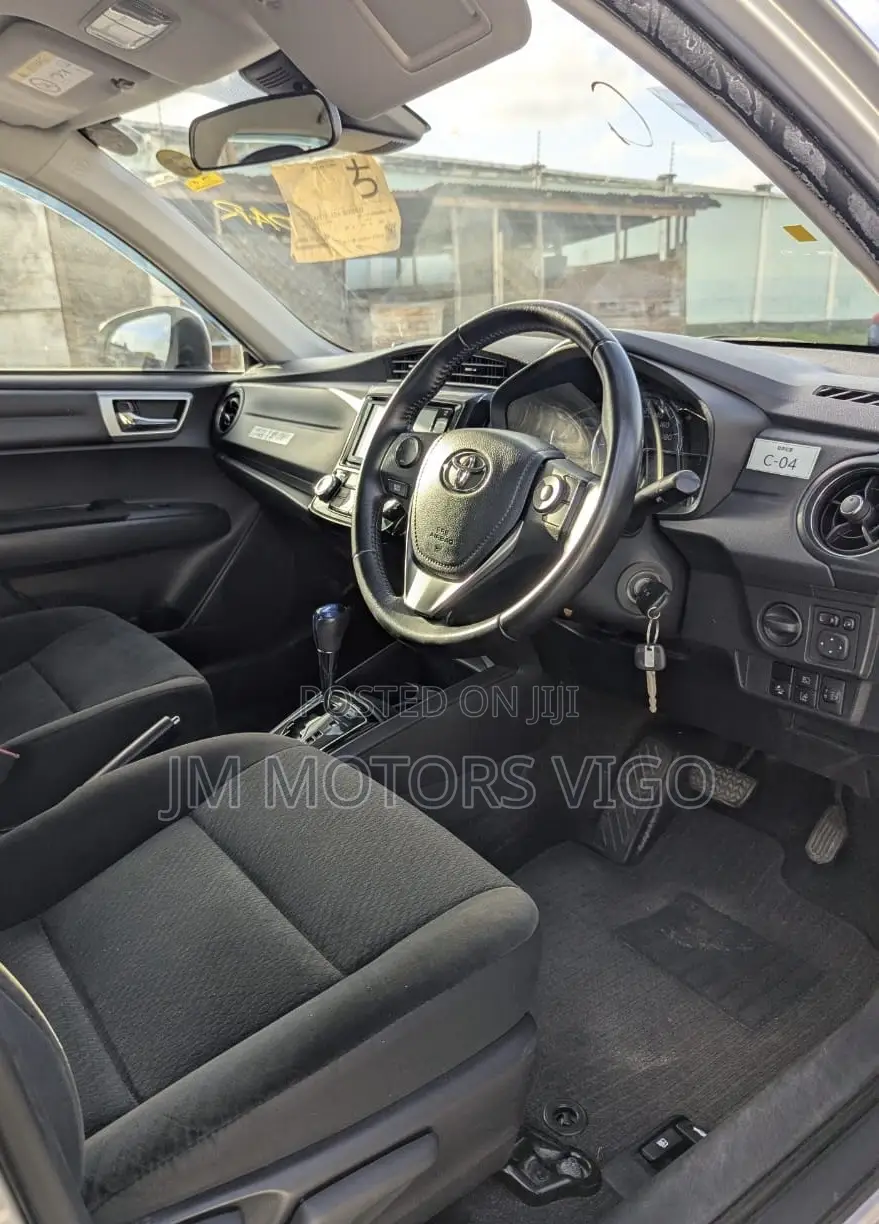 Toyota Axio 2016 Silver