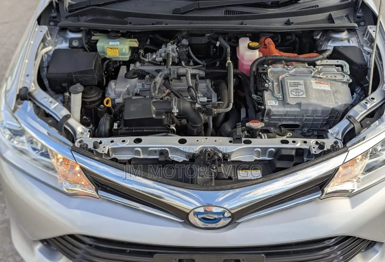 Toyota Axio 2016 Silver