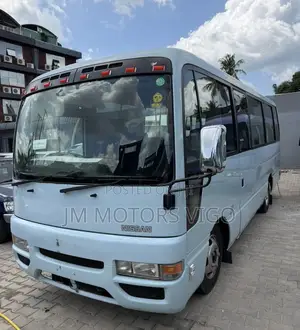 Nissan Civilian 2004 Blue