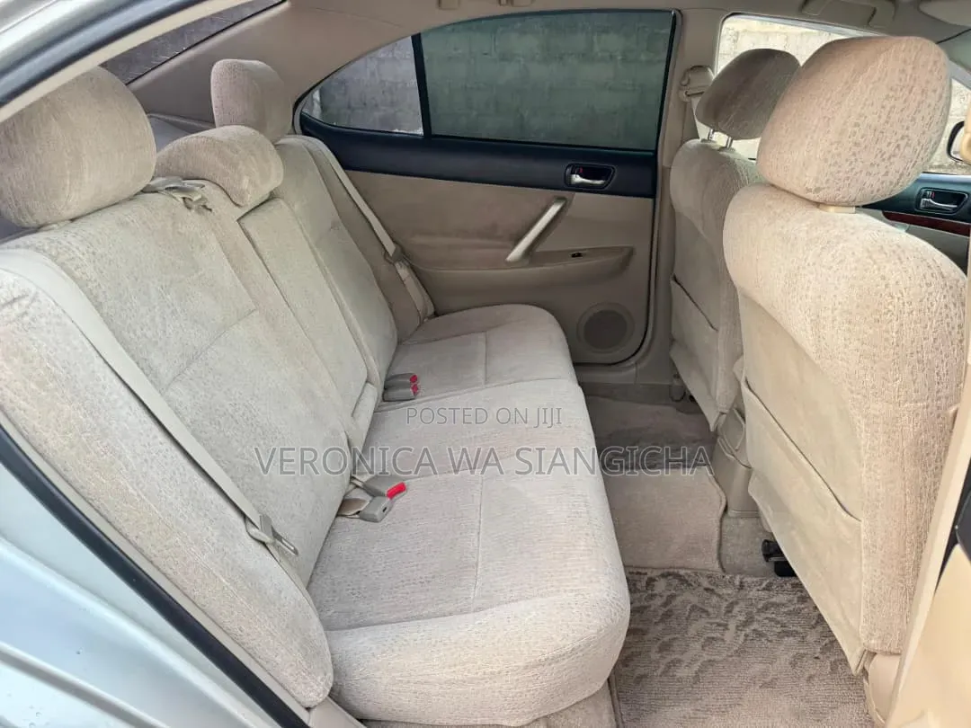 Toyota Premio 2004
