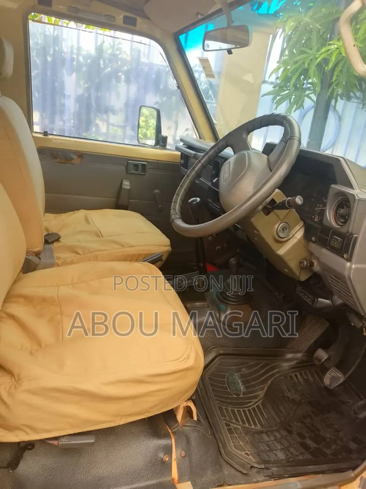 Toyota Land Cruiser HDJ 100 2000 Ivory